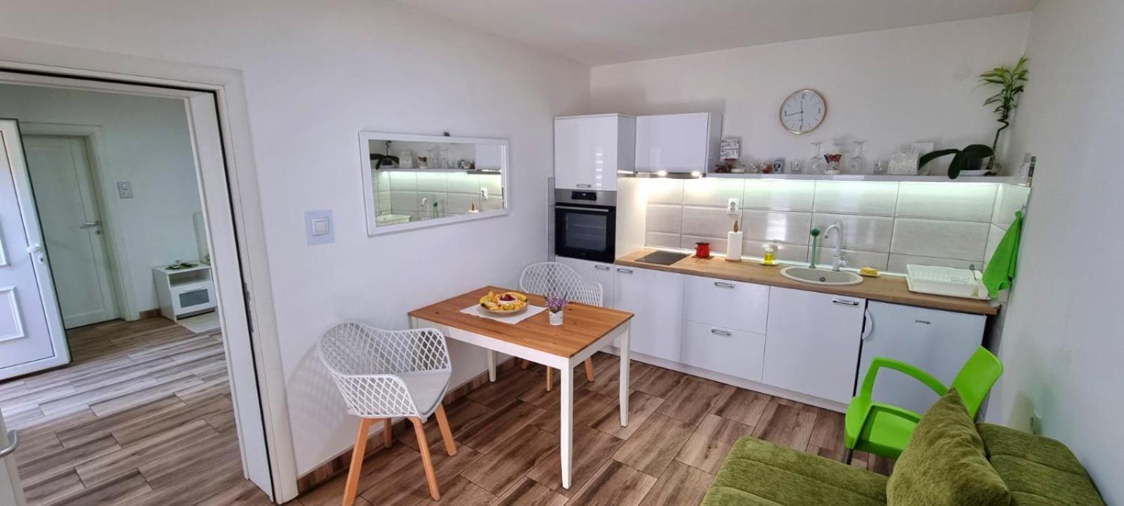 "My Life" Luxury River Apartments นิส ภายนอก รูปภาพ